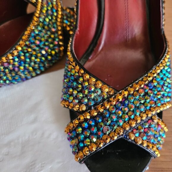 Beautiful, One of a Kind, Nine West Heels - Picture 9 of 14